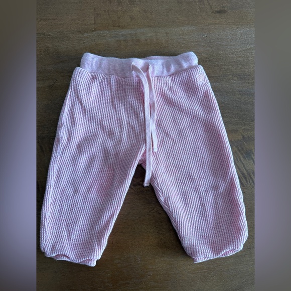 Babycottons Girl Mini Safari Waffle Cardigan and Joggers Set. 9 Month. - Picture 8 of 8